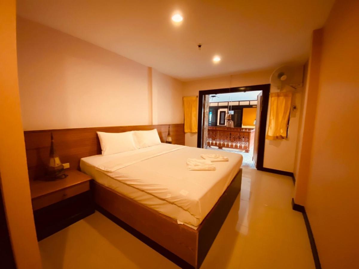 Delight Resort Haad Rin Exterior photo